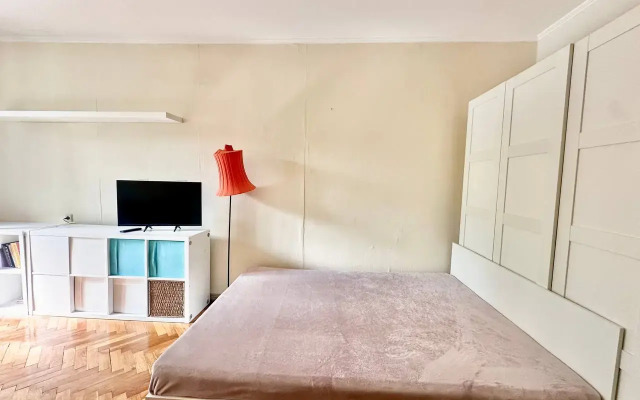 Dvukhkomnatnye U Metro Sokol Apartments