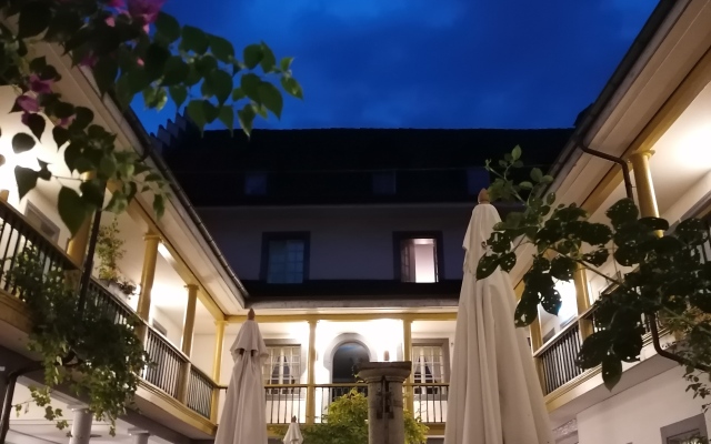 Zur Waag