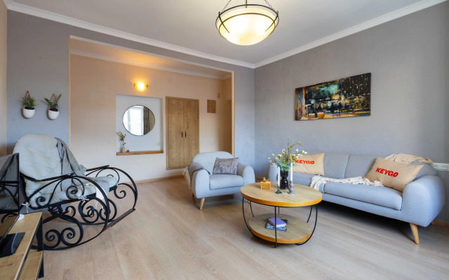 KeyGo #0071 klyuch k tsentru Yerevana Apartments