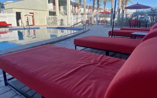 Мини Отель Melbourne All Suites