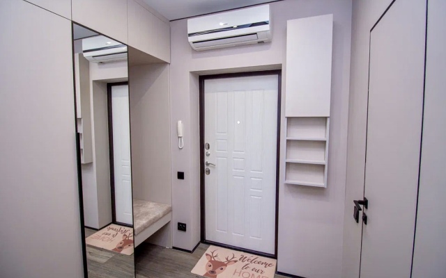 Апартаменты FSF Дизайнерские Четыре Сезона (Business)