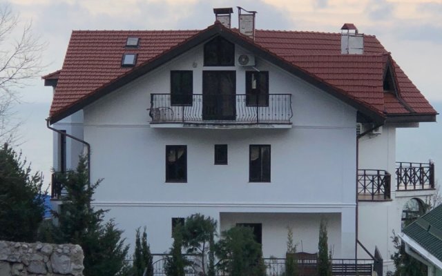Kryim Nostalzhi Guest House