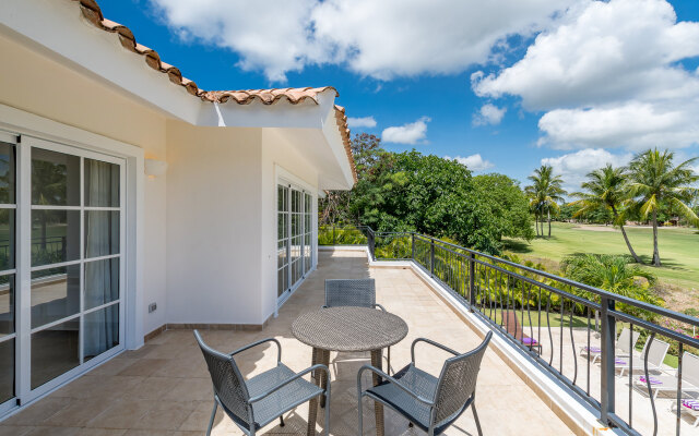 Beautiful 5-BDR 2 levels for rent in Punta Cana Villa