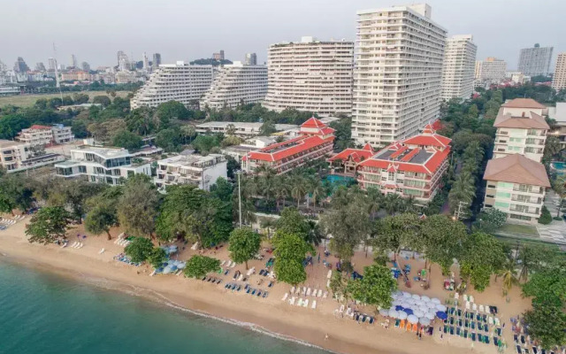 Курортный отель Avalon Beach Resort