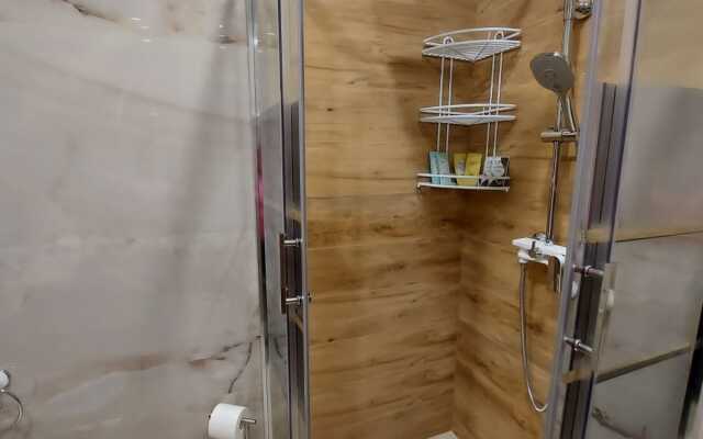 Martsipan s vykhodom na Verhnee ozero Na Nevskogo Apartments