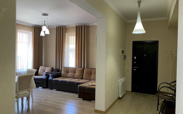 396 Michurina 7 Guest House