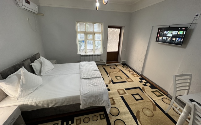 Nemo Guest House