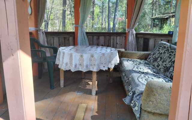 Частный дом Дом у реки в английском стиле