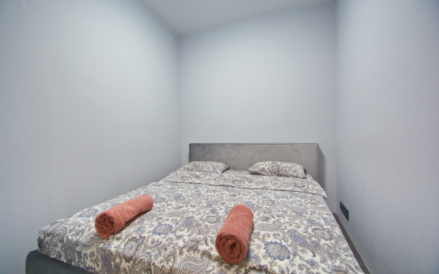 Na ulice Makaenka12G-x16 Apartments