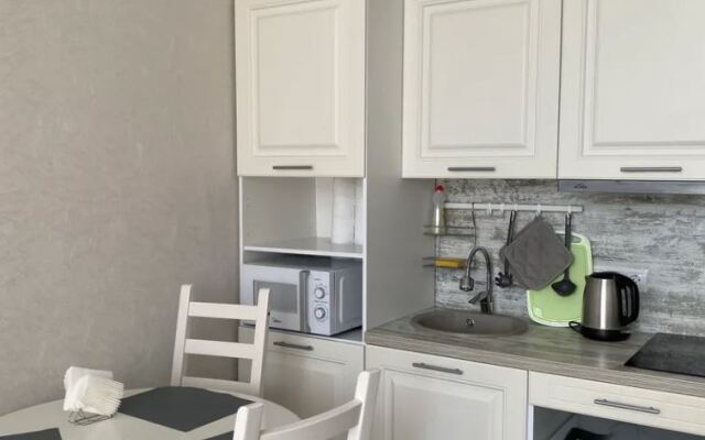 34/Studio with mountain view