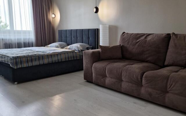 S Gostinoy I 3 Spalnyami Apartments