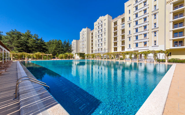 Sady Morey S Basseynom Apartments