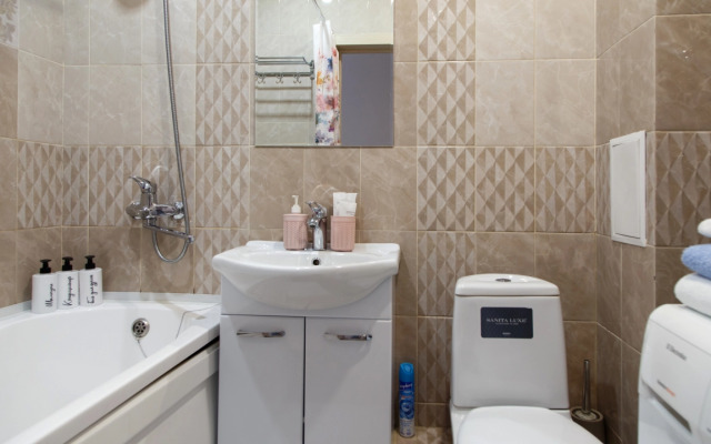 Osennyaya fantaziya vozle Modnogo kvartala Apartments
