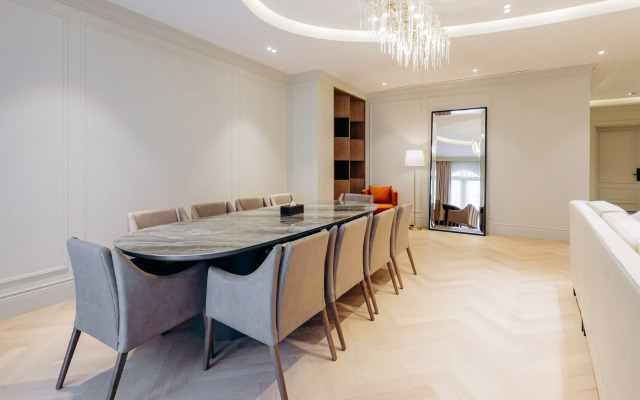 Апарт-отель Four Seasons