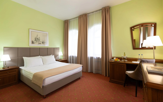 Sretenskaya Hotel