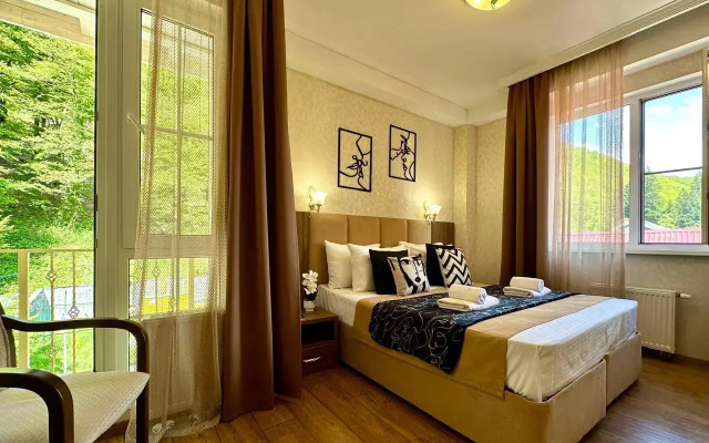 2-Kh Komnatnye Gory Ryadom s Kazino Apartments