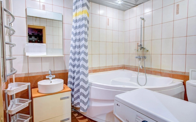Na Ulitse 50 Let Oktyabrya 45 Flat