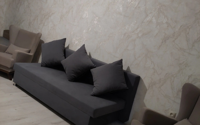 2-K Ulitsa Krasny Spusk 26 Flat