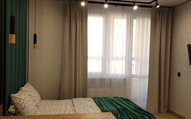 Studiya v novom elitnom ZhK Yablonevyij Flat