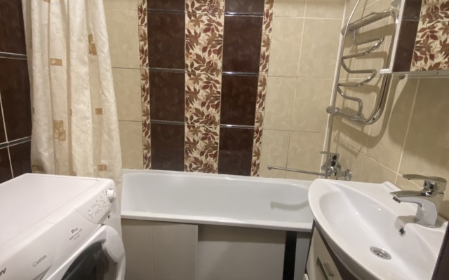 Dvukhkomnatnaya v Peshey Dostupnosti do Tsentra Goroda Flat