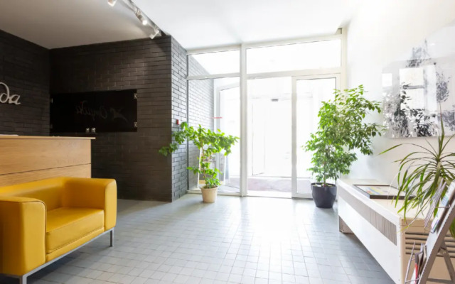 64 V Zhk Otrada Apartments