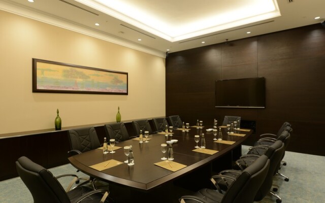 İsfanbul Holiday Home & Suites Hotel