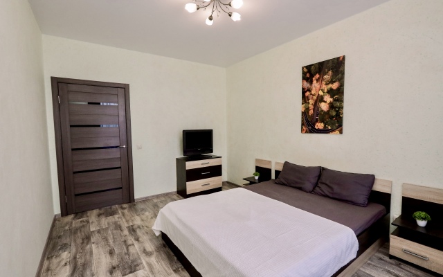 Трехместные апартаменты с Балконом и Видом на Озеро