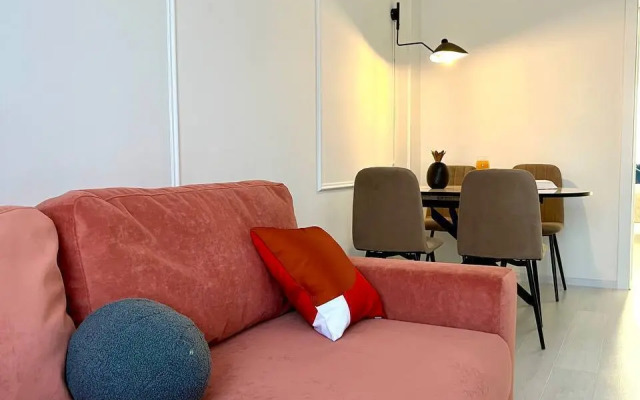 Na Deputatskoy 15 Flat