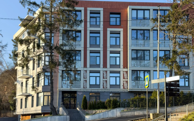 Квартира на Штрауса около Храма Серафима Саровского