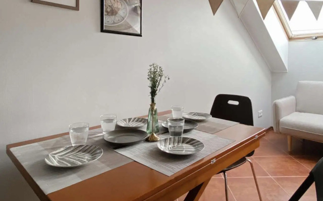 U Stantsii Kutuzovo Novoye Flat