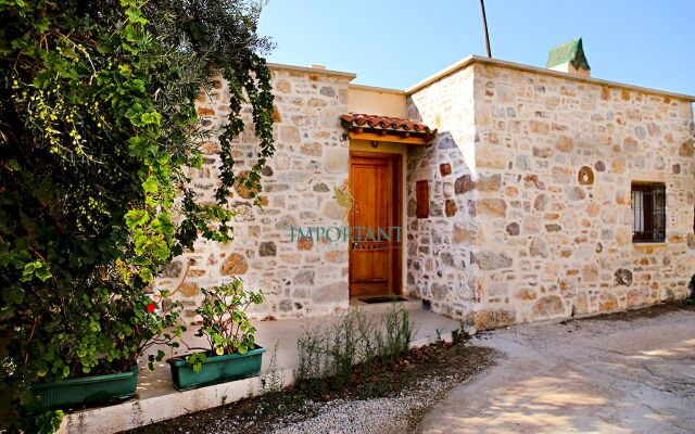 Limon by Important Group Travel Villa