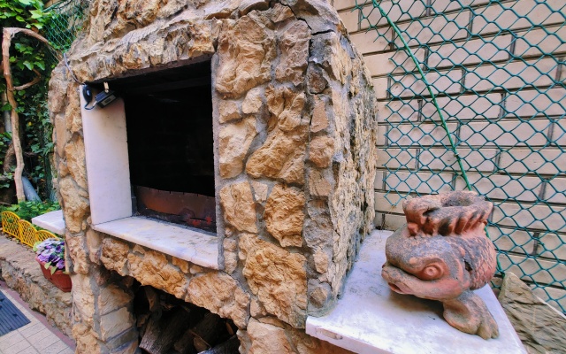 Renata 35 Guest house