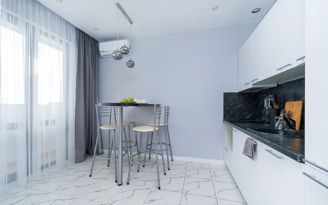 3 Krymskiy Mamayka Apartment