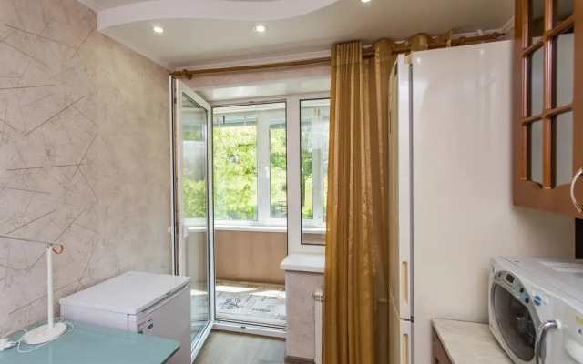 Na Prospekte Okeanskiy 90 Flat