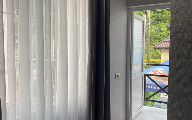 Argo Guest house