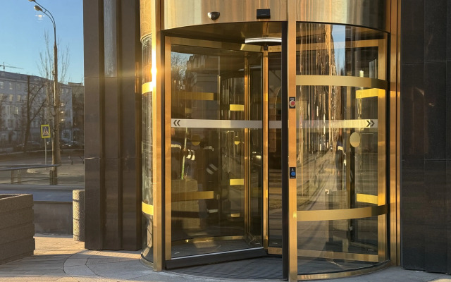Alcon Apartments