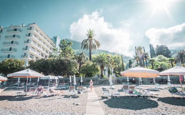 Nart Hotel