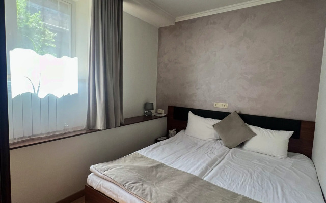 Hotel Mashtots Hotel