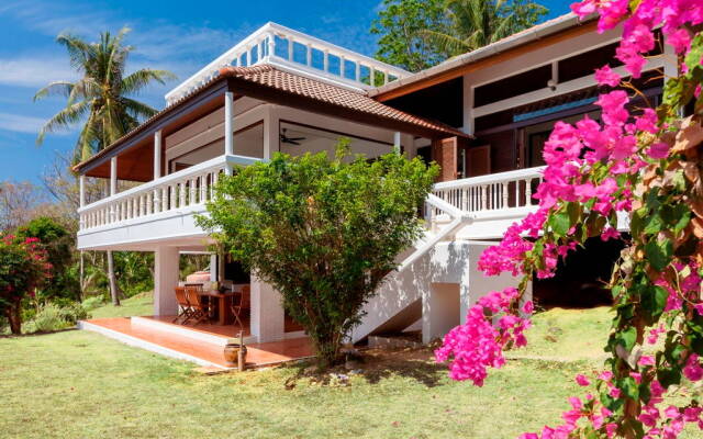 Вилла Baan Khunying – Secluded Phuket Beachfront Villa