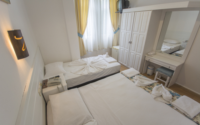 Chronos Beach Otel