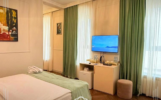 Perla De Mar Inn Hotel