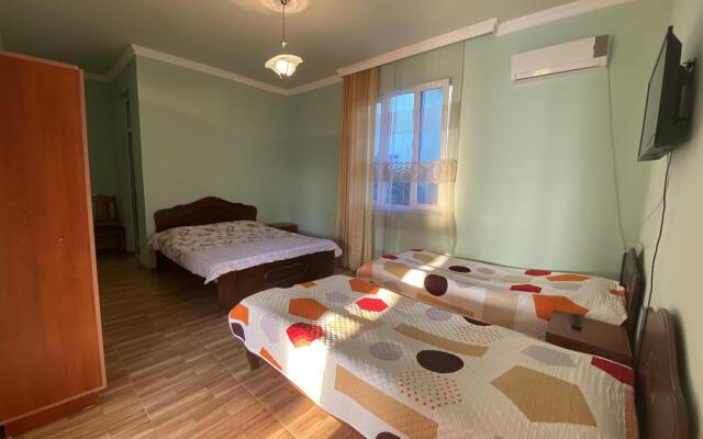 Beliy Dom Hotel