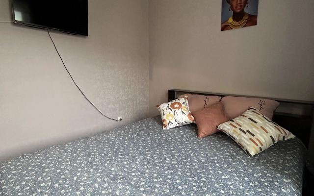 Na Naberezhnoy 122/4 Apartments