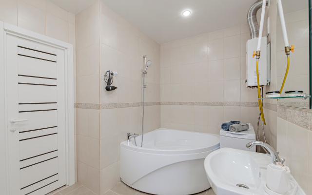 Апартаменты 3-х комнатные с французским балконом