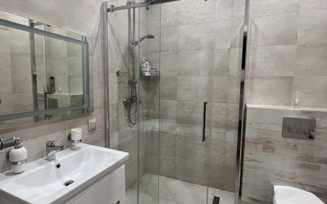 U Morya, Zapadny Plyazh Flat