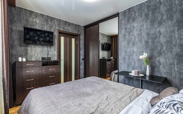 Квартира двухкомнатная BeGuest на Парниковой 8