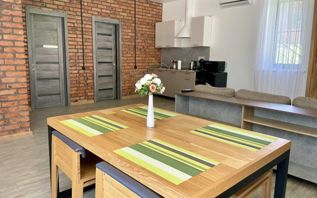 Apartment Semeynye Dvukhkomnatnye Apartamenty Na Ul Glavnoy, 21l