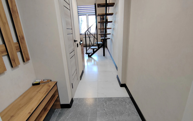 Апартаменты Новая двухярусная студия Комфорт