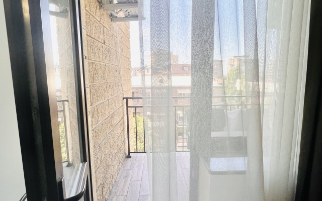 Luxery Apt In Yerevan Apartments