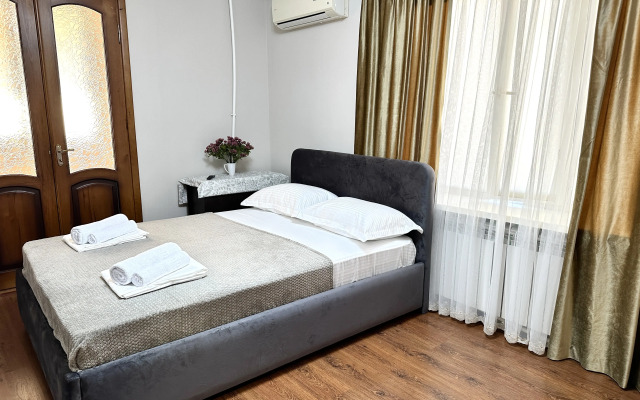 Lenina 25, g. Kaspiysk Flat